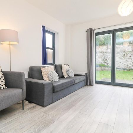 1 Queensway Gardens Hayle Exterior photo